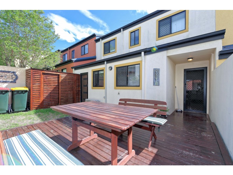 10/57 Coonan Street, Indooroopilly QLD 4068