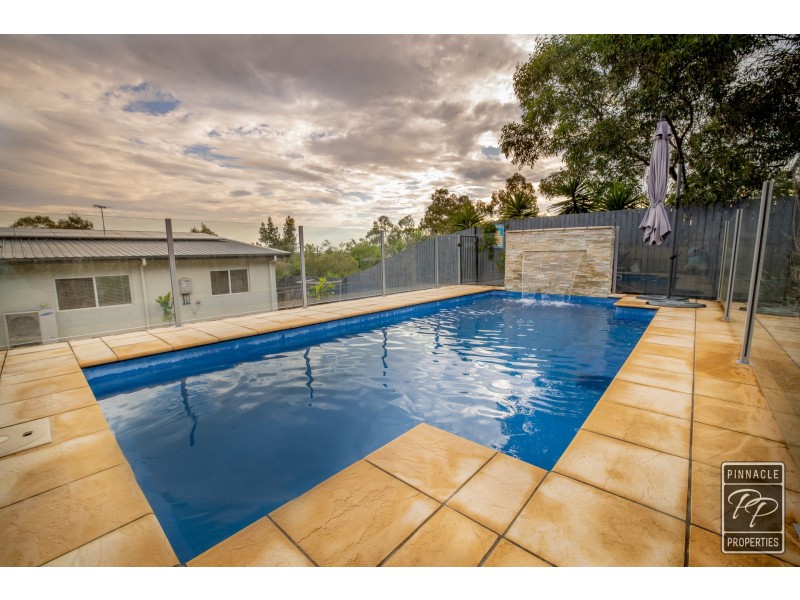 4 Bluegum Rise, Anstead QLD 4070