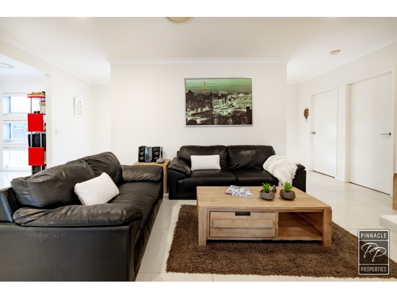 4 Bluegum Rise, Anstead QLD 4070