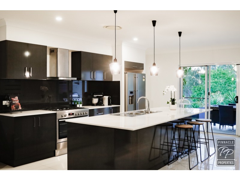 4 Bluegum Rise, Anstead QLD 4070