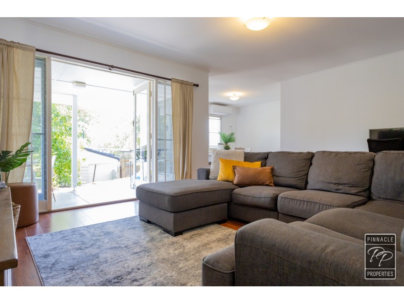 4 Jedburgh Street, Kenmore QLD 4069