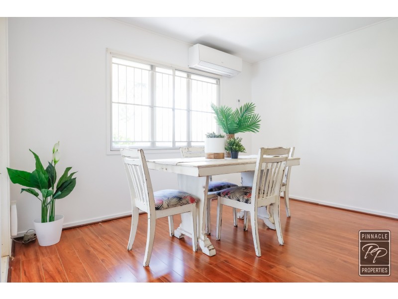 4 Jedburgh Street, Kenmore QLD 4069