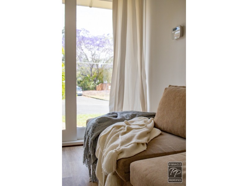 4 Jedburgh Street, Kenmore QLD 4069