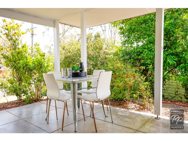4 Jedburgh Street, Kenmore QLD 4069