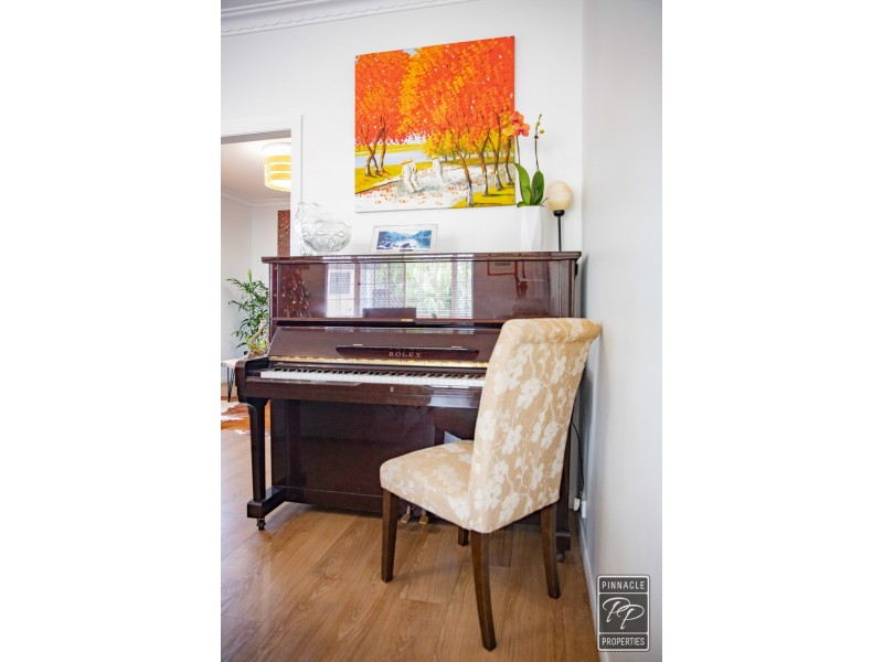 30 Foxmont Drive, Carina QLD 4152