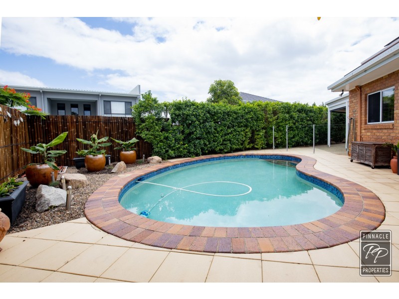 30 Foxmont Drive, Carina QLD 4152