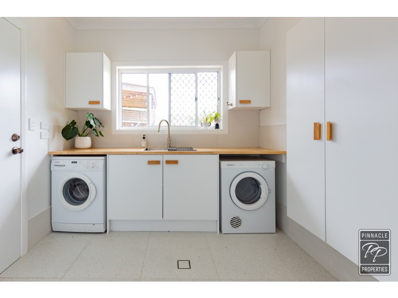 30 Foxmont Drive, Carina QLD 4152