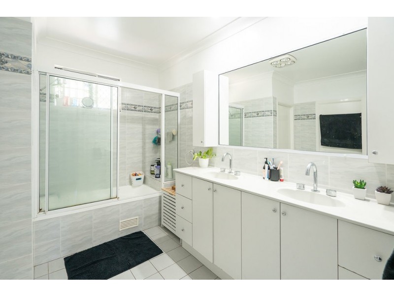 36 View Crescent, Arana Hills QLD 4054