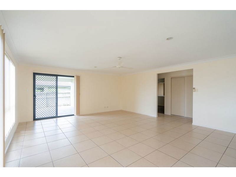 9 Bellbird Drive, Bellbird Park QLD 4300