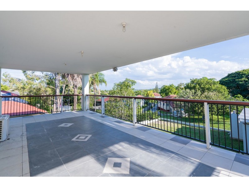 52 Armfield Street, Stafford QLD 4053