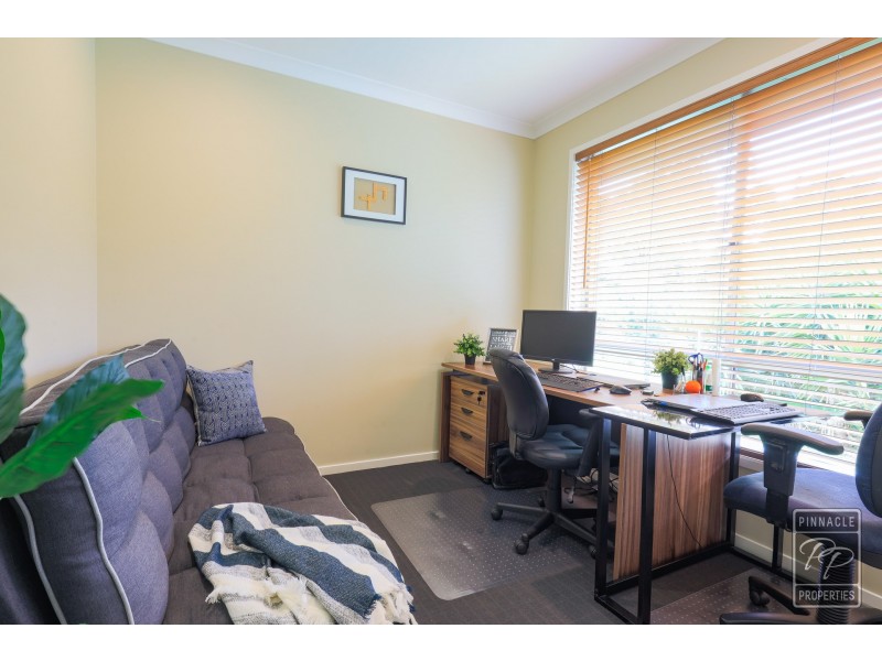 36 White Oak Place, Moggill QLD 4070