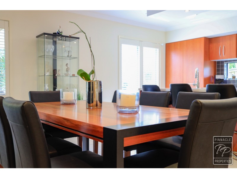 34 Rise Place, Moggill QLD 4070