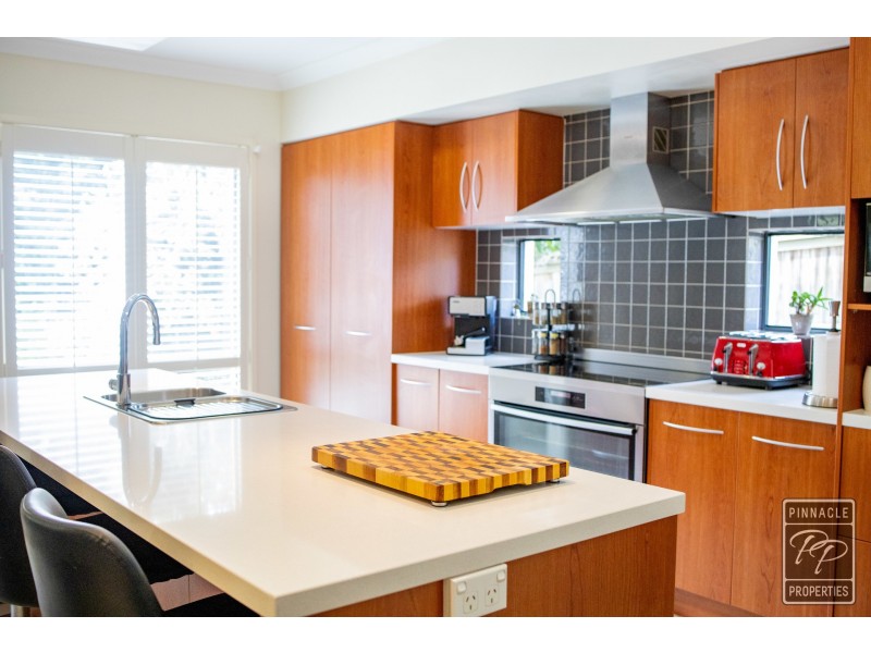 34 Rise Place, Moggill QLD 4070