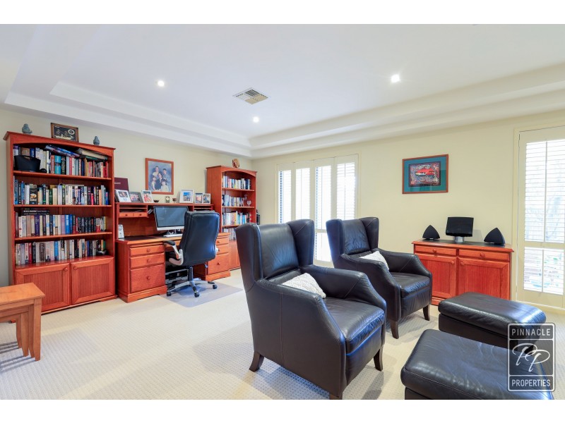 34 Rise Place, Moggill QLD 4070