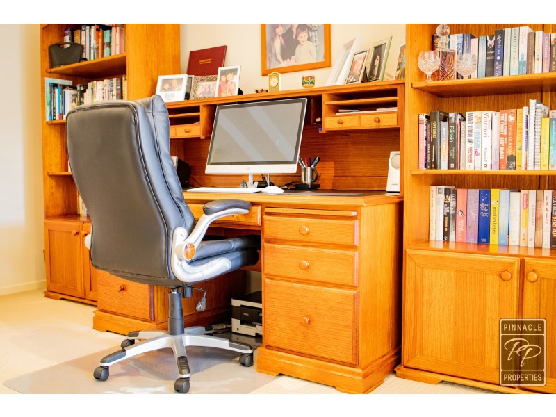 34 Rise Place, Moggill QLD 4070