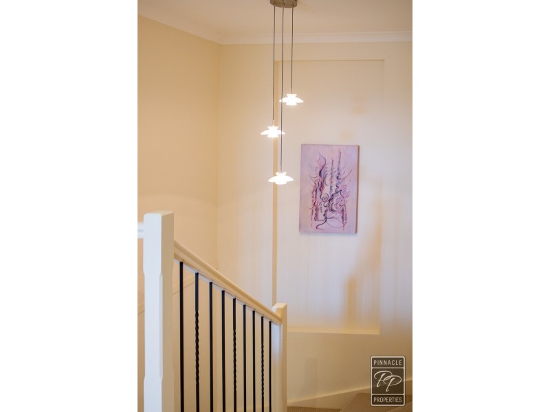 34 Rise Place, Moggill QLD 4070