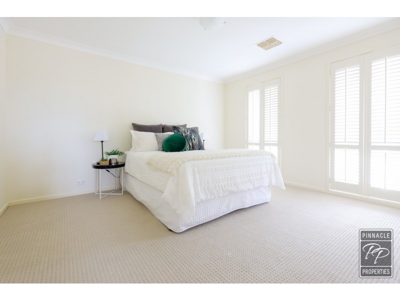 34 Rise Place, Moggill QLD 4070