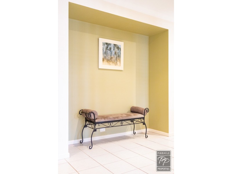 34 Rise Place, Moggill QLD 4070