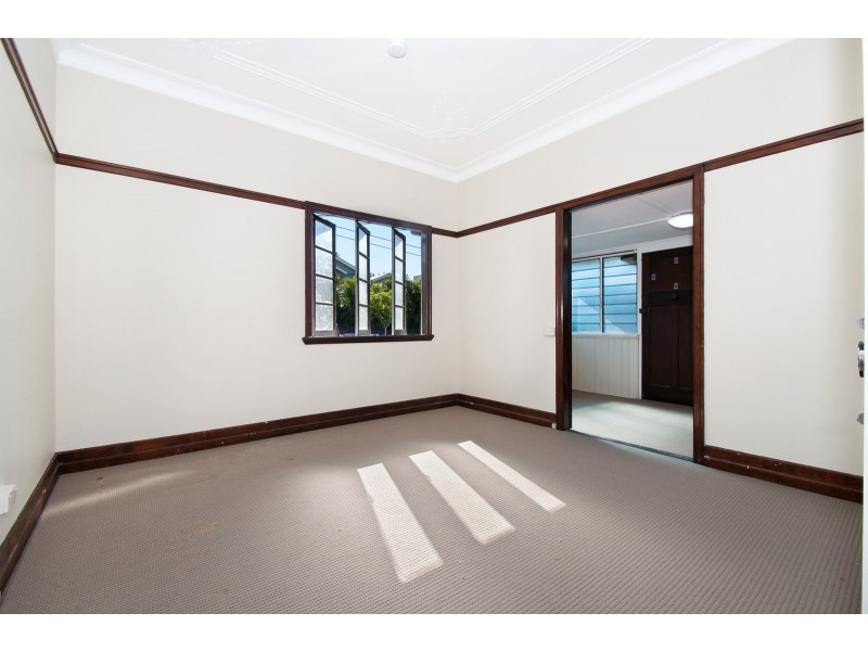 9 Crown Street, South Brisbane QLD 4101