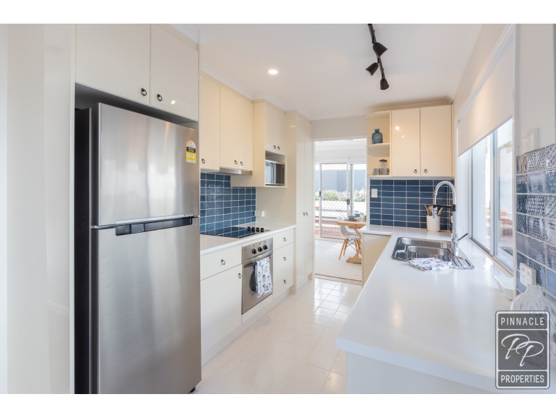 2 Bejimba Street, Kenmore QLD 4069