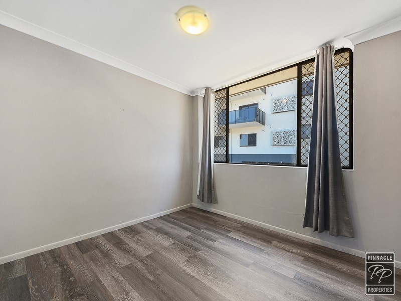 4/574 Kingsford Smith Drive, Hamilton QLD 4007