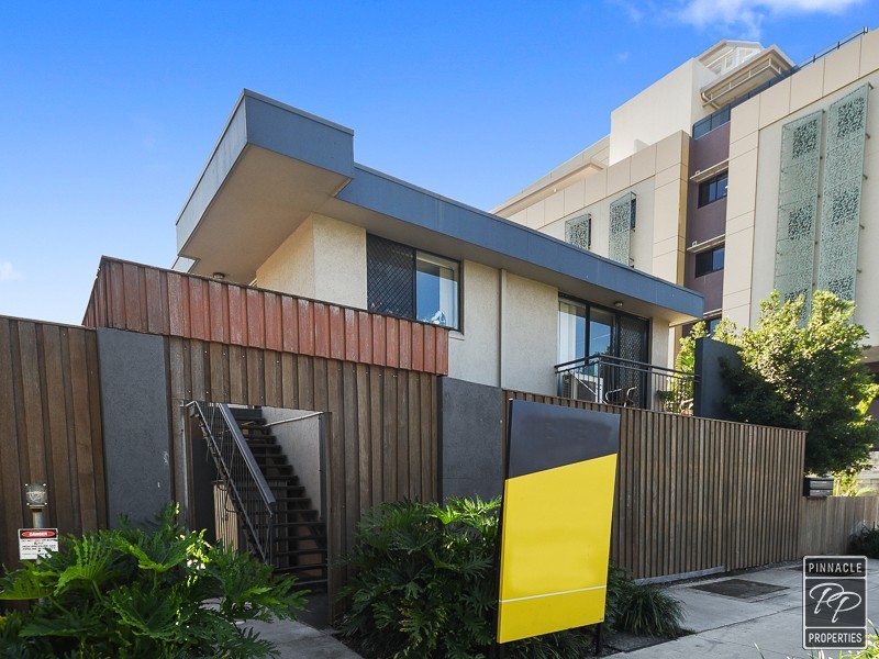 4/574 Kingsford Smith Drive, Hamilton QLD 4007