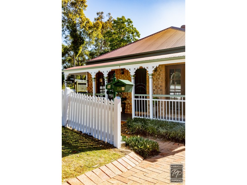 54 Mulgrave Crescent, Forest Lake QLD 4078