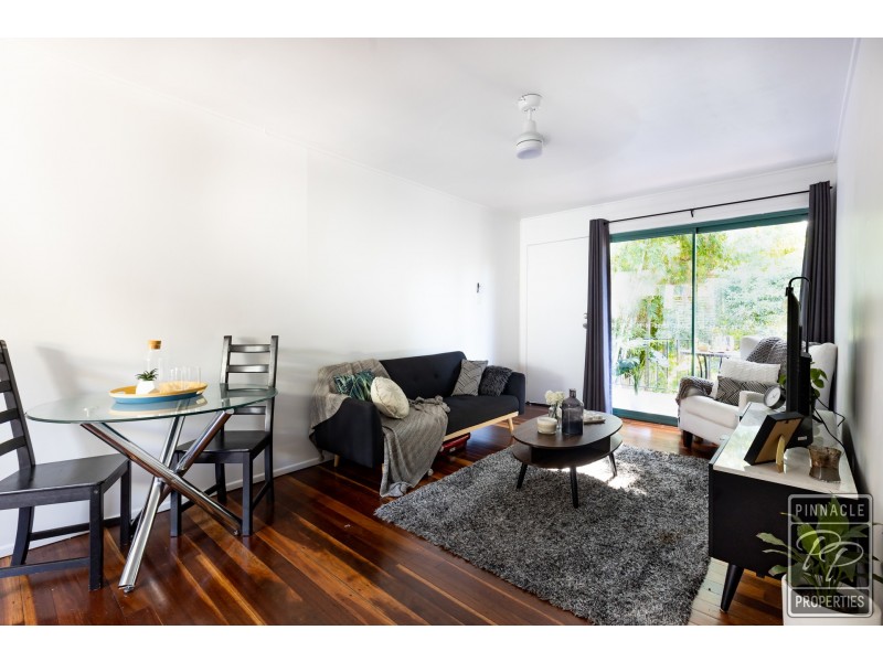 2/83 Indooroopilly Road, Taringa QLD 4068