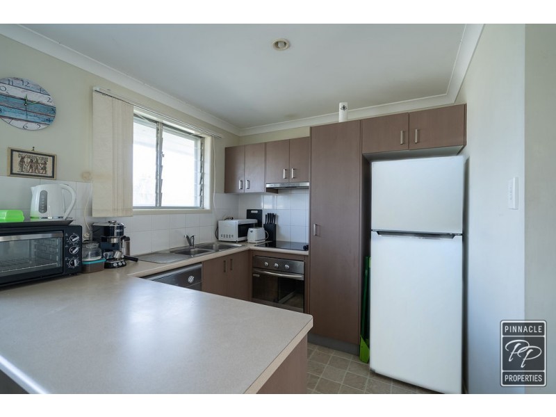 4/4 Melinda Court, Margate QLD 4019