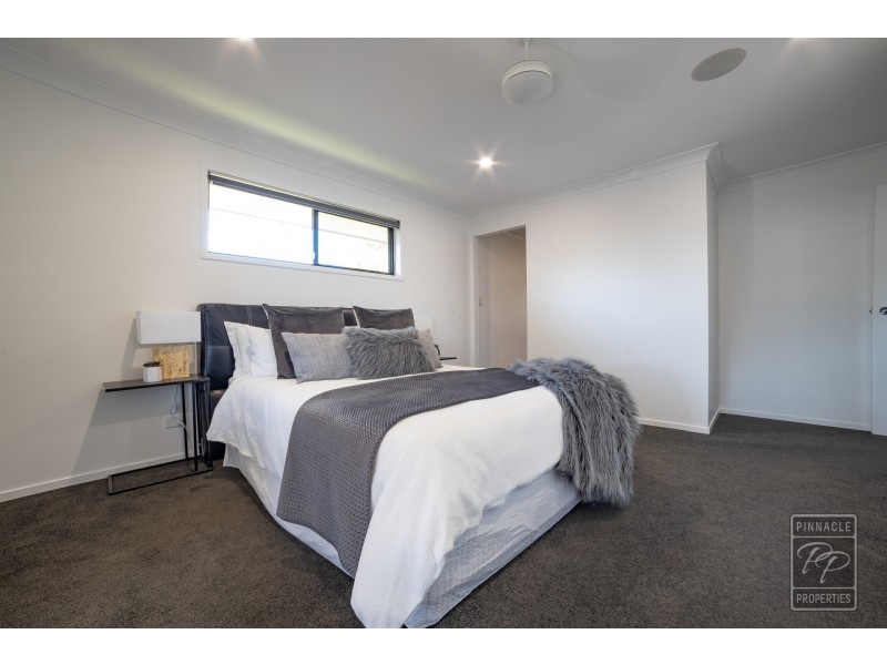 4 Zagalia Court, Kallangur QLD 4503