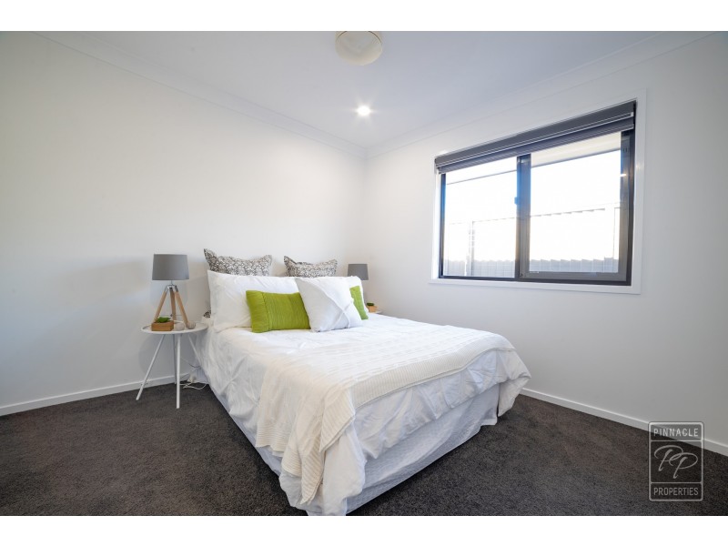 4 Zagalia Court, Kallangur QLD 4503