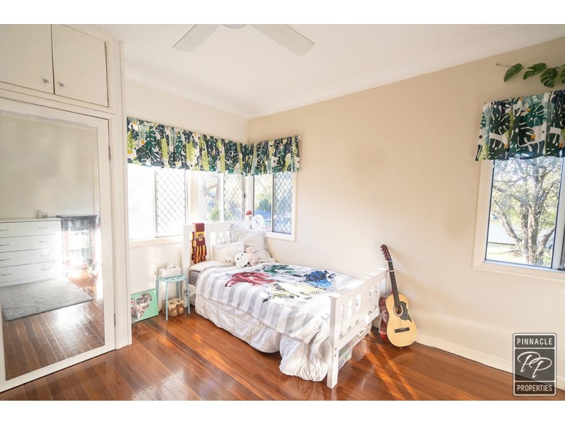 17 Boona Street, Petrie QLD 4502