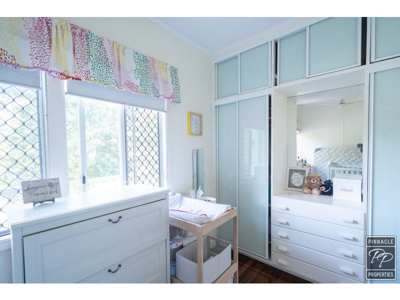 17 Boona Street, Petrie QLD 4502