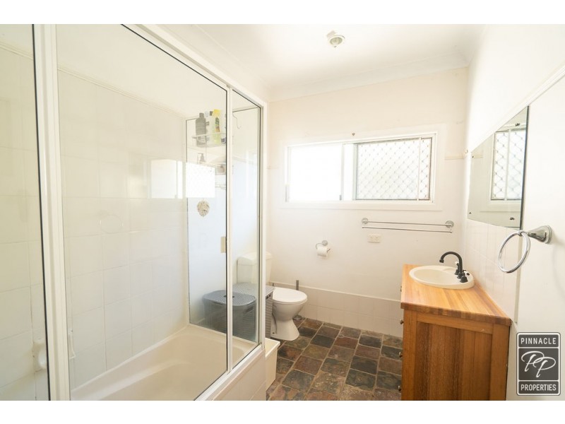 17 Boona Street, Petrie QLD 4502