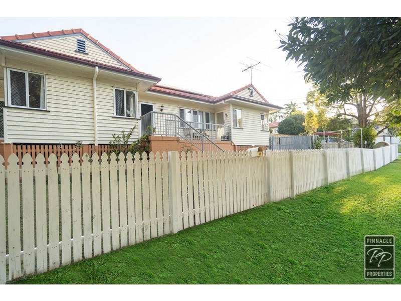 17 Boona Street, Petrie QLD 4502