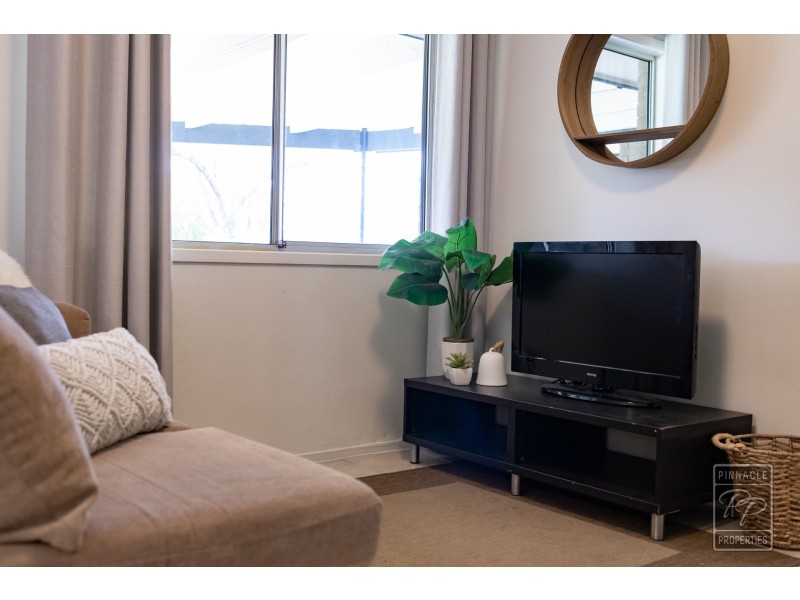 6 Pinkwood Street, Bellbowrie QLD 4070