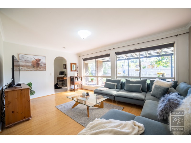 6 Pinkwood Street, Bellbowrie QLD 4070