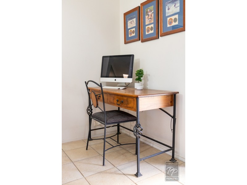 6 Pinkwood Street, Bellbowrie QLD 4070