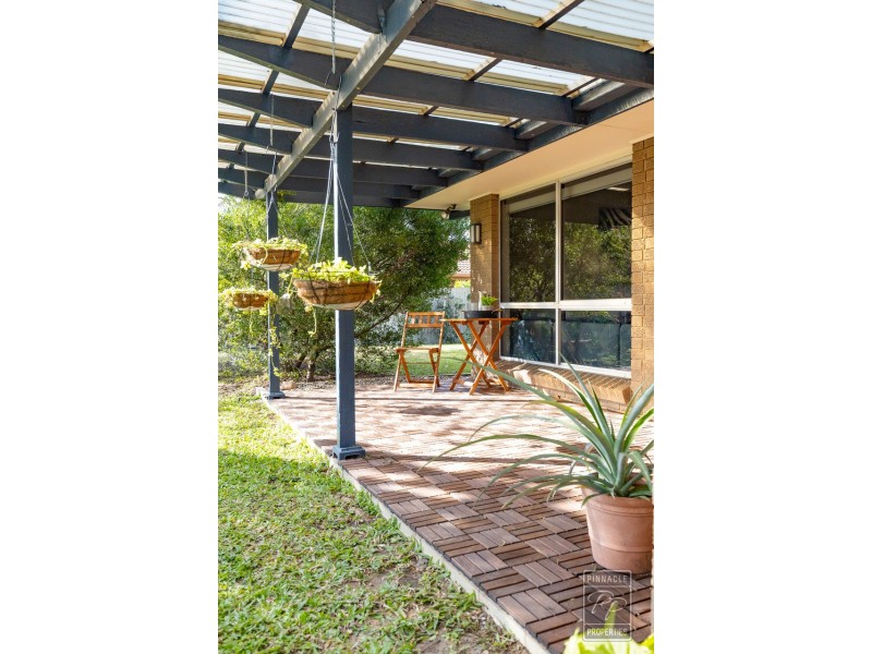 6 Pinkwood Street, Bellbowrie QLD 4070