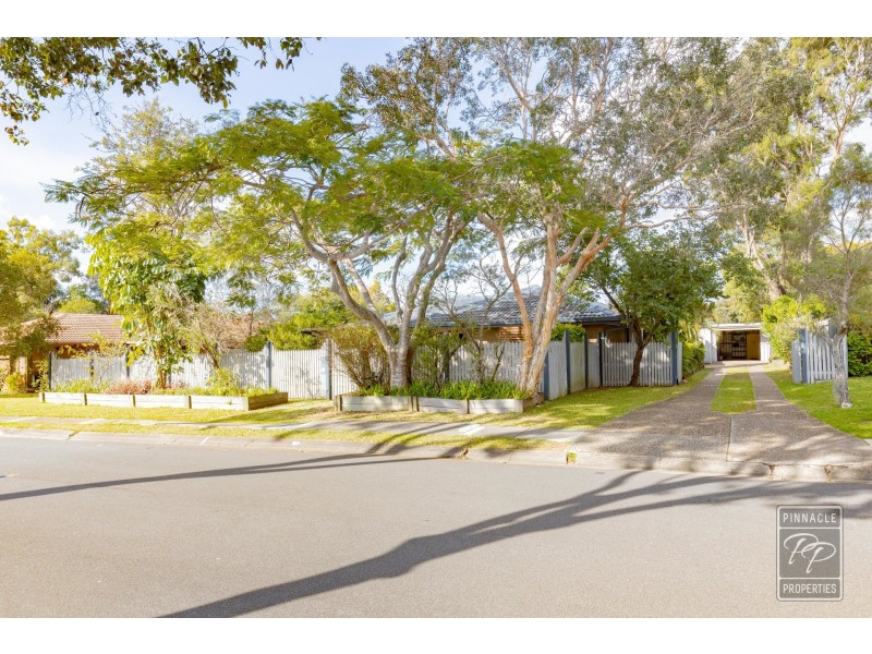 6 Pinkwood Street, Bellbowrie QLD 4070