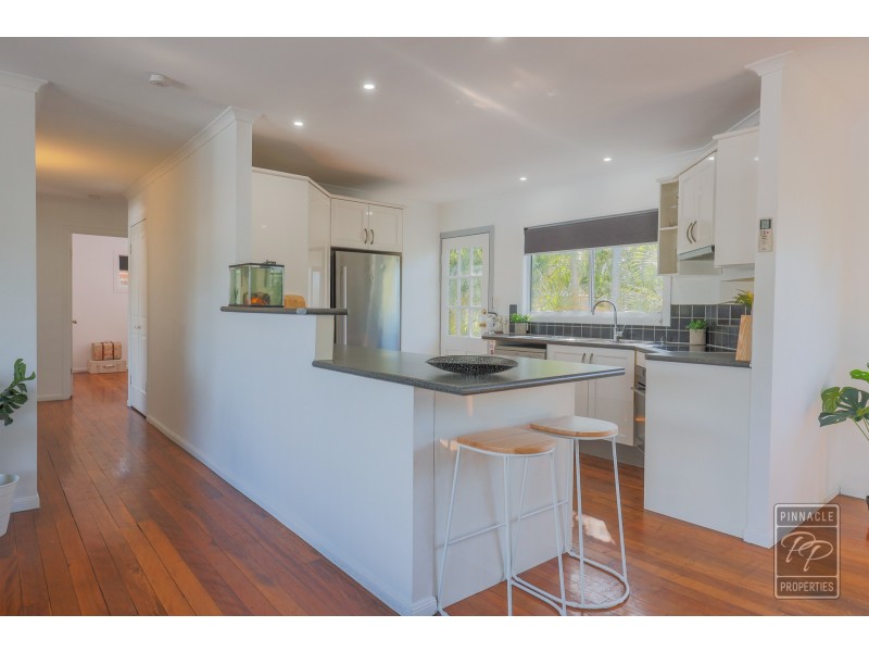 16 Edenvale Street, Oxley QLD 4075