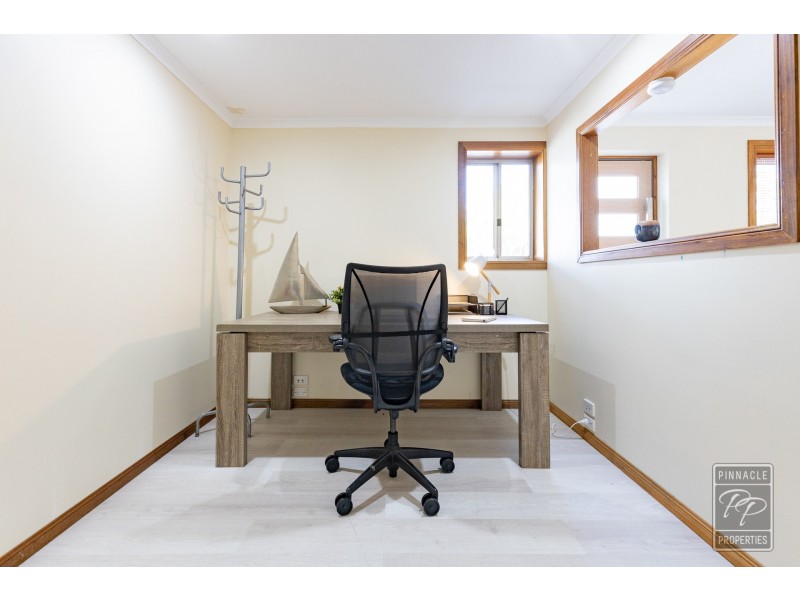 16 Edenvale Street, Oxley QLD 4075