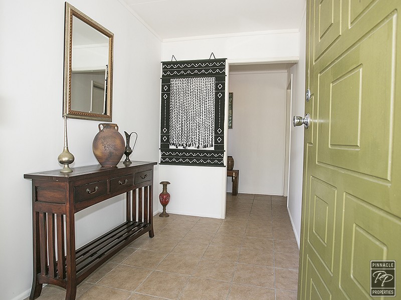 9 Apera Court, Kenmore QLD 4069