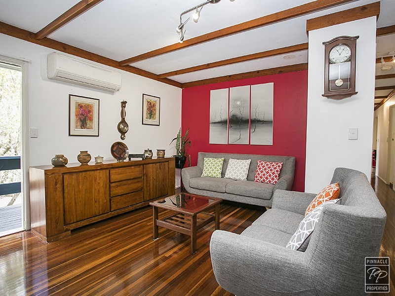 9 Apera Court, Kenmore QLD 4069