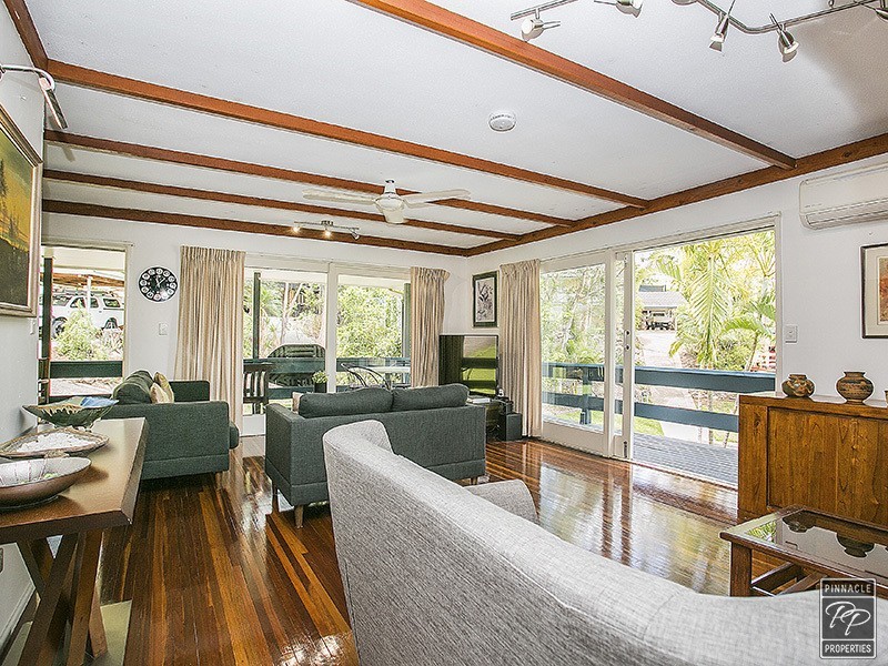 9 Apera Court, Kenmore QLD 4069