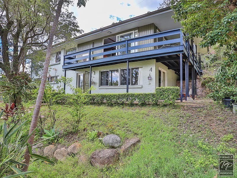 9 Apera Court, Kenmore QLD 4069