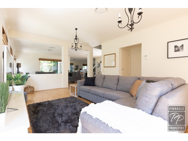 21 Central Avenue, Mount Ommaney QLD 4074