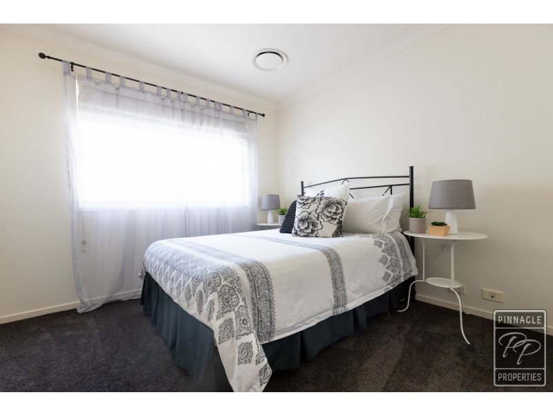 21 Central Avenue, Mount Ommaney QLD 4074