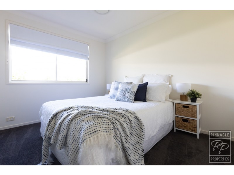 21 Central Avenue, Mount Ommaney QLD 4074