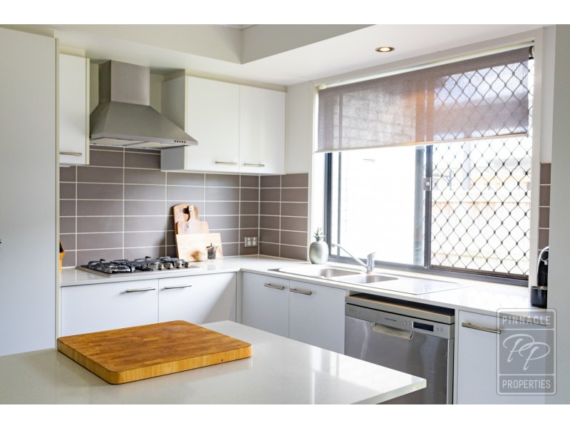 63 Sandheath Place, Ningi QLD 4511